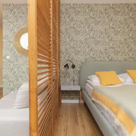 Apartment Studio With Air Conditioning By Renters Warsaw