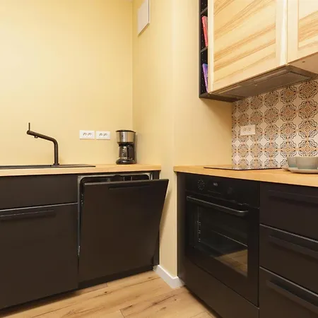 Apartment Studio With Air Conditioning By Renters *